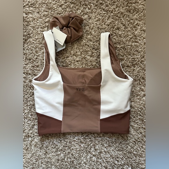 Abercrombie & Fitch Your Personal Best YBP, SculptLux Willow Tank + Leggings - Picture 13 of 15